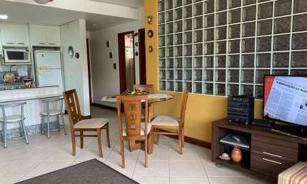 Ótimo apartamento com 2 quartos na Cachoeira do Bom Jesus - Florianópolis SC.