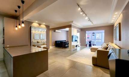 Apartamento de alto padrão com 2 suítes no Centro - Balneário Camboriú