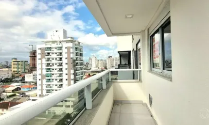 Apartamento com 2 quartos sendo 1 suíte no kobrasol