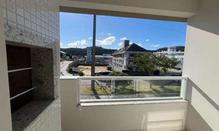 Apartamento com 3 quartos sendo 1 suíte nos Ingleses do Rio Vermelho