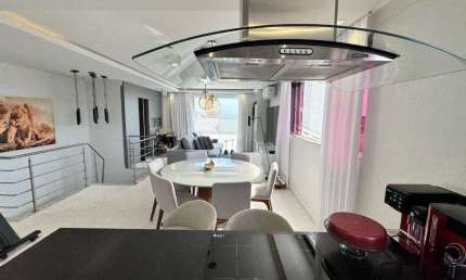 Cobertura mobiliada com 3 quartos e 188,37m² nos Ingleses Do Rio Vermelho