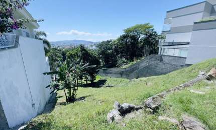 Terreno em condomínio fechado à venda na Rua dos Ipês, --, Bosque das Mansões, São José