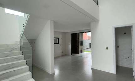 Casa residencial com 3 suítes no bairro Ingleses, Florianópolis.