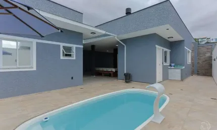 Casa de 197m² com 3 quartos sendo 2 suítes na Pedra Branca