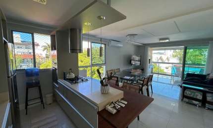 Apartamento com 3 quartos em Jurerê, Florianópolis.