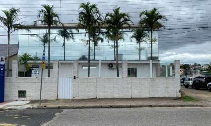 Prédio Comercial de 420m² no bairro Serraria em São José