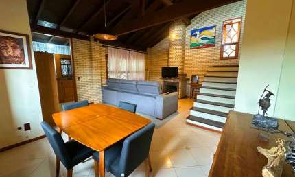 Casa com 275m² com 4 quartos sendo 1 suíte no Campeche