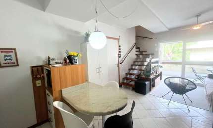 Apartamento Duplex de 114m² com 3Quartos na Lagoa da Conceição