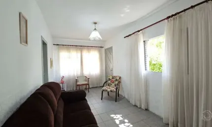 Casa de 200m² com 4 sendo 1 suíte no bairro Bela Vista em São José
