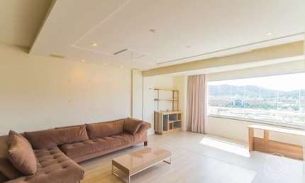 Cobertura Duplex com 3 quartos sendo 1 suíte na Trindade