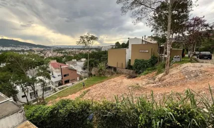 Terreno em condomínio fechado à venda na Rua Vera Linhares de Andrade, --, Córrego Grande, Florianópolis