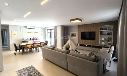 Casa com 5 quartos à venda na Rua Itamirim, --, Itacorubi, Florianópolis