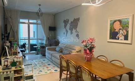 Apartamento de 89m² com 2 quartos sendo 1 suíte na Carvoeira