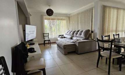 Linda Casa em Condomínio no Bairro Cachoeira do bom Jesus