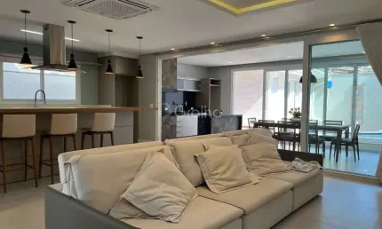 Casa com 3 quartos sendo 2 demi-suítes e 1 suíte na Pedra Branca