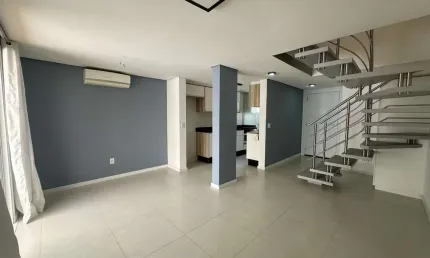 Casa em condomínio fechado com 2 quartos à venda na Rua Sagrado Coração de Jesus, --, Morro das Pedras, Florianópolis