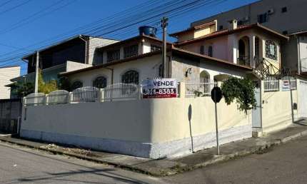 Casa de 174m² com 4 quartos sendo 1 suíte no bairro Real Parque em São José