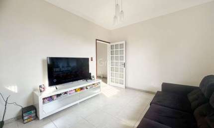 Casa de 96m² com 3 quartos sendo 1 suíte em Capoeiras