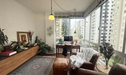 Apartamento  de 3 quartos, com 1 suíte e 140m² no centro de florianópolis