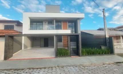 Casa com 3 quartos à venda na Renê Puchulu Mapelli, --, Carianos, Florianópolis