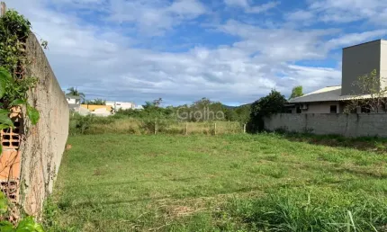Terreno com 472 m² em excelente localização no bairro Campeche.