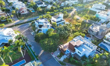 Terreno com 600m² em jurerê internacional, florianópolis