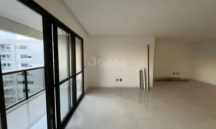 Apartamento de 135 m² com 3 quartos sendo 3 suítes no bairro kobrasol