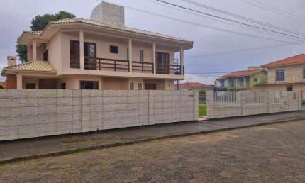 Casa com 3 quartos à venda na Rua Galvão, --, Carianos, Florianópolis