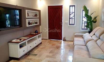 Casa de 144m² com 2 quartos sendo 1 suíte no Jardim Atlântico