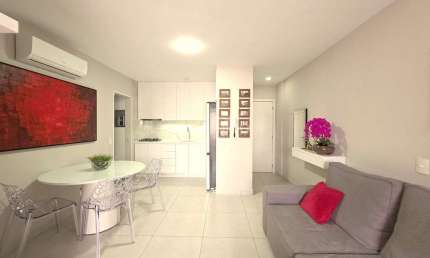 Apartamento de 84 m² com 3 quartos sendo 1 suíte na Agronômica