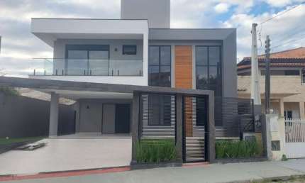 Casa com 3 suítes no bairro Carianos em Florianópolis SC