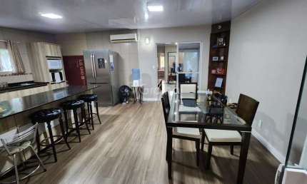 Casa de 100m² com 3 quartos sendo 1 suíte no bairro Bela Vista em Palhoça