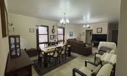 Casa Residencial de 296m² com 4 quartos no Saco Grande