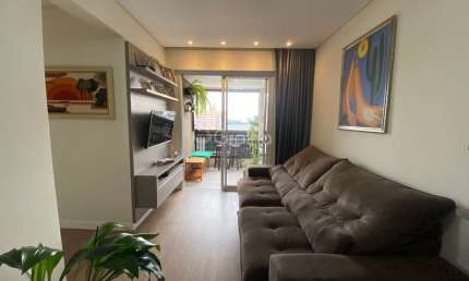 Apartamento de 69m² com 2 quartos sendo 1 suíte no Itacorubi