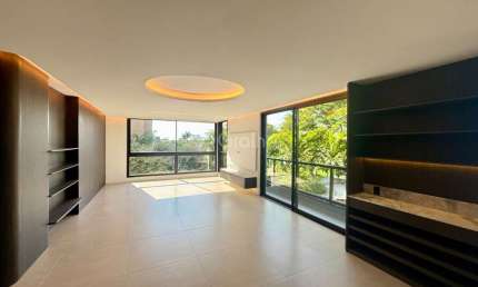 Apartamento com 3 suítes e 223m² privativos em Jurerê Internacional, Florianópolis