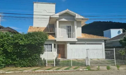 Casa em condomínio fechado com 4 quartos à venda na Rua Reverendo Gelson dos Santos Castro, --, Rio Tavares, Florianópolis
