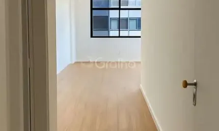 Sala comercial com 36m² privativos no Centro de Florianópolis