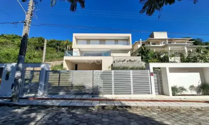 casa com 4 Suítes no bairro Praia Brava, Florianópolis - SC