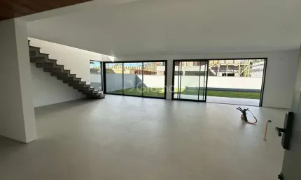 Casa em condomínio fechado com 4 quartos à venda na Rua Intendente Antônio Damasco, --, Ratones, Florianópolis