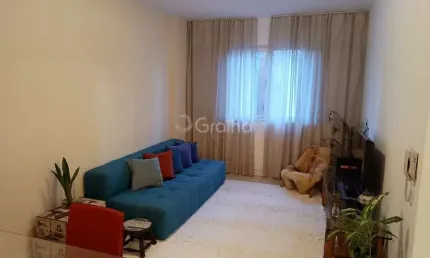 Apartamento de 2 quartos e 75m² privativos no Centro de Florianópolis