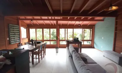 Casa residencial de 175m² com 3 quartos no córrego grande