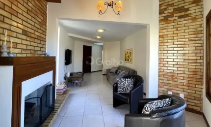 Casa de 308m² com 4 quartos sendo 3 suítes na cachoeira do bom jesus