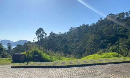 Terreno em condomínio fechado à venda na Rodovia Haroldo Soares Glavan, --, Cacupé, Florianópolis