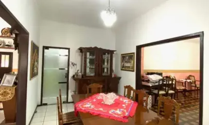 Casa Residencial de 4 dorms no bairro Praia Comprida