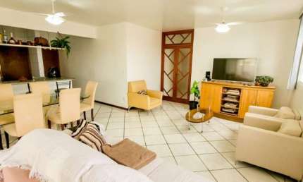 Cobertura de 4 dorms no bairro Ingleses Do Rio Vermelho