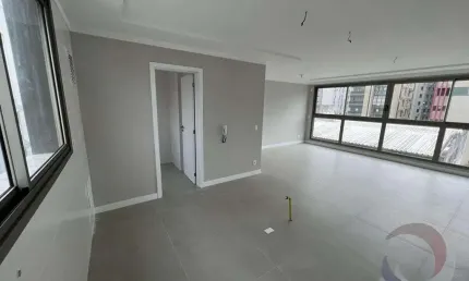 Apartamento com 3 quartos à venda na Rua Presidente Nereu Ramos, --, Centro, Florianópolis