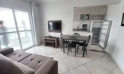 oucura. Loucura. Excelente apartamento no Bairro de Ocian, todo mobiliado, de 01 dormitório.