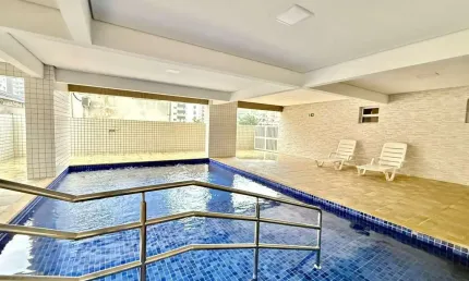 Loucura, Grande loucura. Excelente apartamento no Forte, semi mobiliado, de 03 dormitórios.