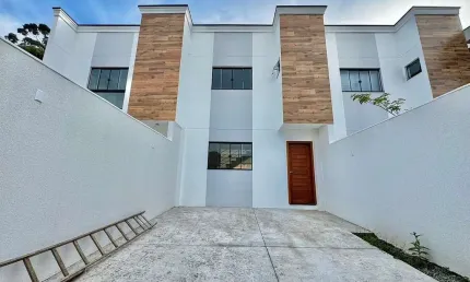 Casa com 2 quartos à venda no Rio Pequeno, Camboriú 
