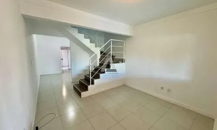 Casa com 2 quartos à venda no Santa Regina, Camboriú 